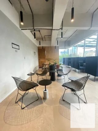 Moderna oficina para estrenar, completamente equipada y decorada - Zona 10 — Oficina en Alquiler en Vasanta, Zona 10, Guatemala, Ciudad — miniatura 1 de 9