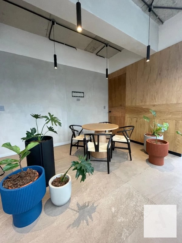 Moderna oficina para estrenar, completamente equipada y decorada - Zona 10 - 3