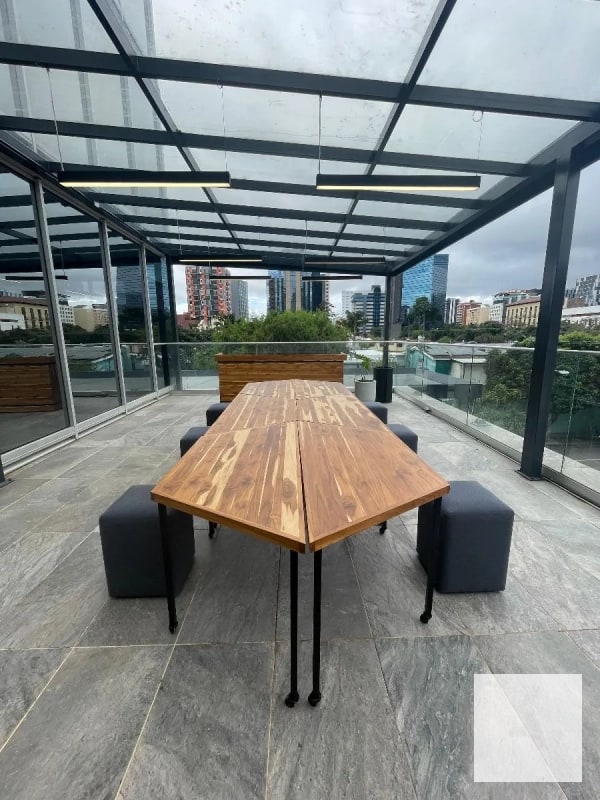 Moderna oficina para estrenar, completamente equipada y decorada - Zona 10 - 2