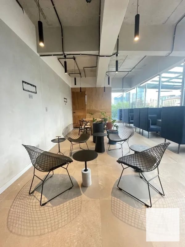 Moderna oficina para estrenar, completamente equipada y decorada en VENTA - Zona 10 — Oficina en Venta en Vasanta, Zona 10, Guatemala, Ciudad — foto 1 de 8