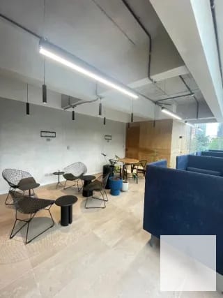 Moderna oficina para estrenar, completamente equipada y decorada en VENTA - Zona 10 — Oficina en Venta en Vasanta, Zona 10, Guatemala, Ciudad — miniatura 6 de 8