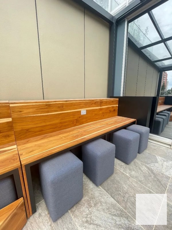 Moderna oficina para estrenar, completamente equipada y decorada en VENTA - Zona 10 - 3