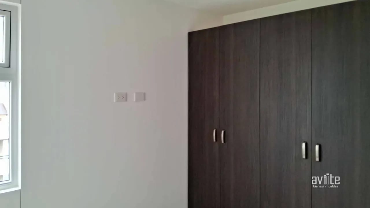 Condado Naranjo, Serena.  de 3 habitaciones.  Q6200 con mantenimiento incluido — Apartamento en Alquiler en Condado Naranjo, Zona 4 Mixco, Guatemala, Ciudad — foto 8 de 14