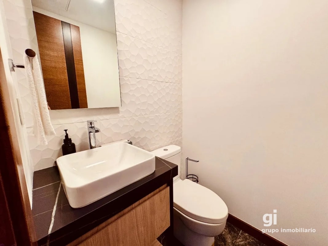 Apartamento en Renta en Zona 10 con Espacios Amplios y Funcionales + Amenidades Exclusivas - 16
