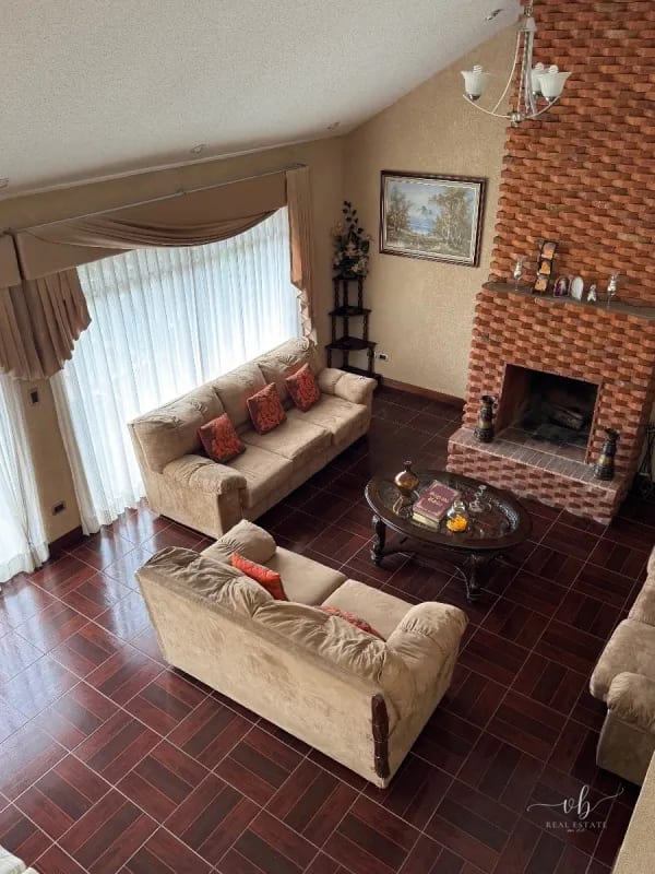 Casa en venta - Montebello 2 - CAES km 9.5 — Casa en Venta en Montebello II, Carretera a El Salvador, Guatemala, Ciudad — foto 1 de 14