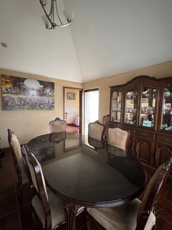 Casa en venta - Montebello 2 - CAES km 9.5 - 5