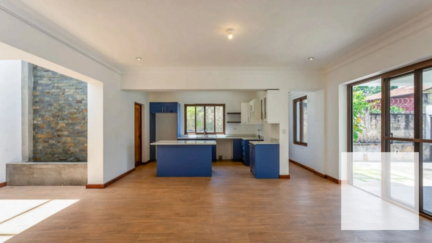 Casa con amplio jardín para estrenar en VENTA -Antigua Guatemala - 6