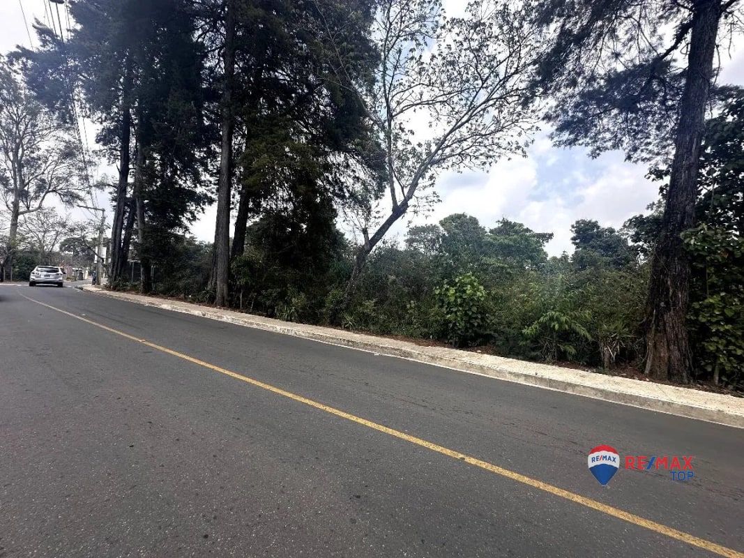 TERRENO PARA USO RESIDENCIAL O COMERCIAL EN KM. 30 CA-1 RUTA A EL SALVADOR, FRAIJANES - 3