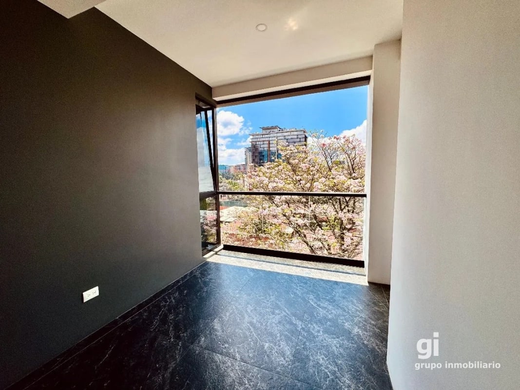Apartamento en Venta en Zona 10 con Espacios Amplios y Funcionales + Amenidades Exclusivas - 12