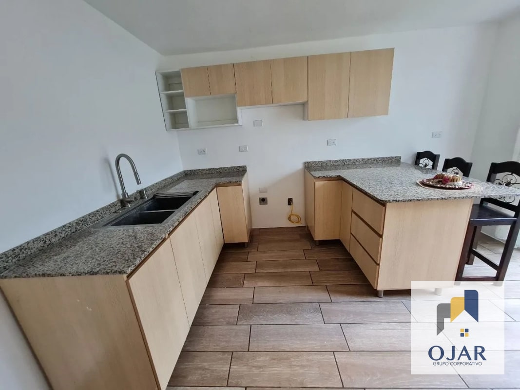 CASA EN RENTA O VENTA CARRETERA EL SALVADOR, KM 16.5 OLMECA - 12