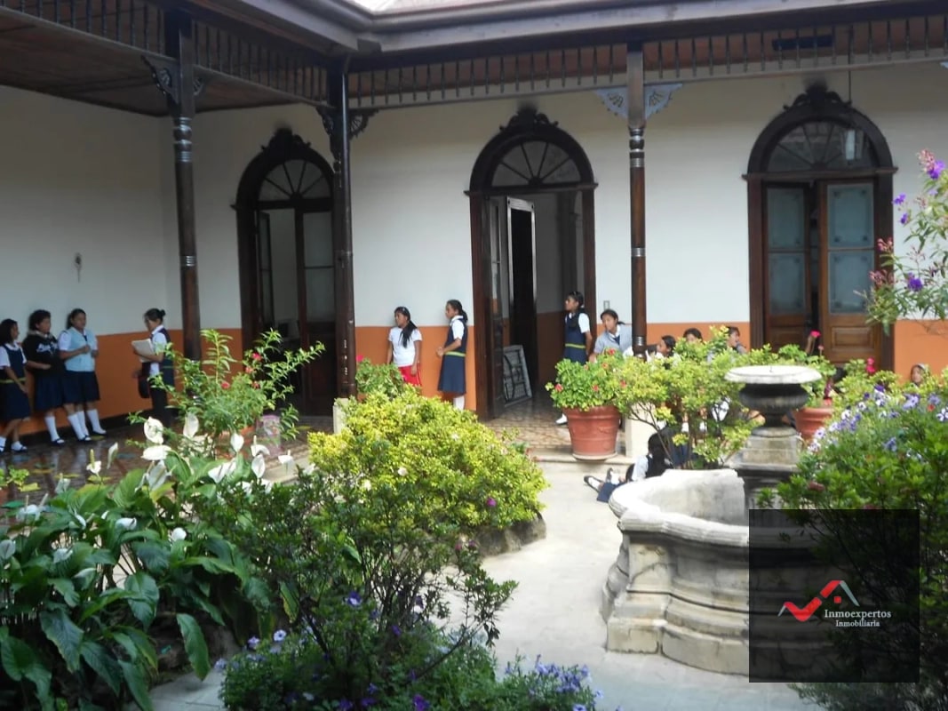 CASA EN VENTA ZONA 1 - 17