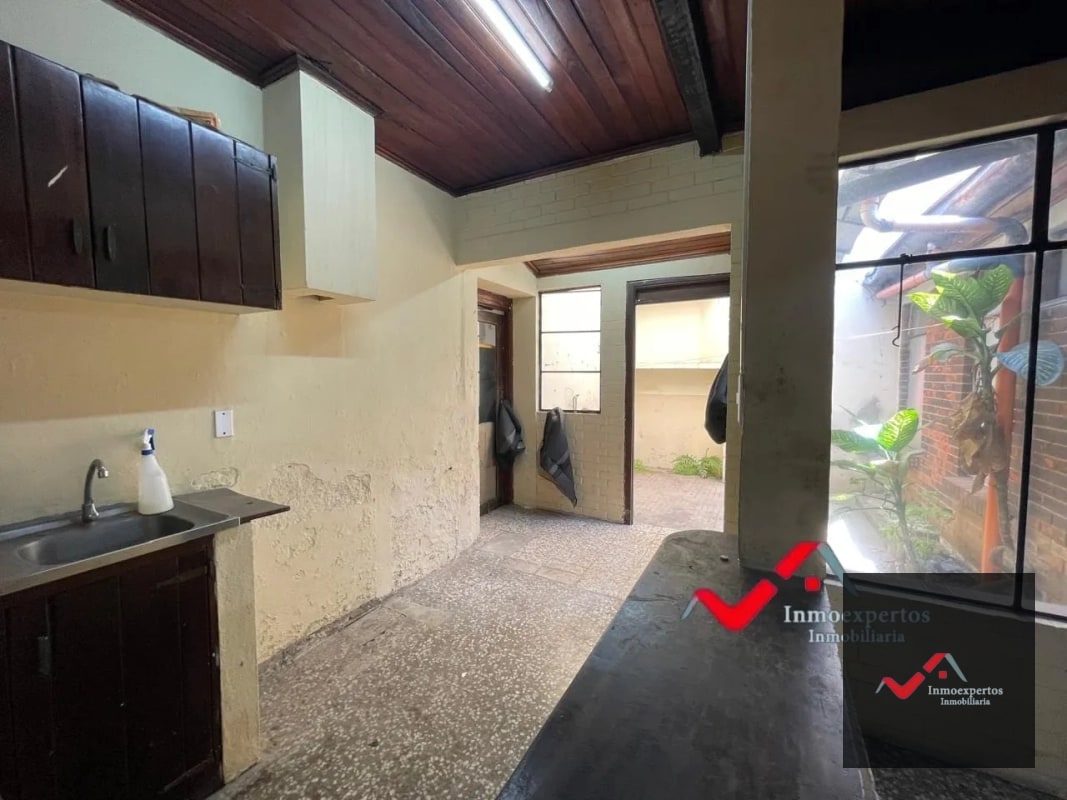 CASA EN VENTA ZONA 1 - 11
