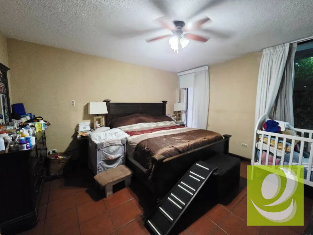 AMPLIA CASA EN VENTA EN SECTOR B4 SAN CRISTOBAL I - 5