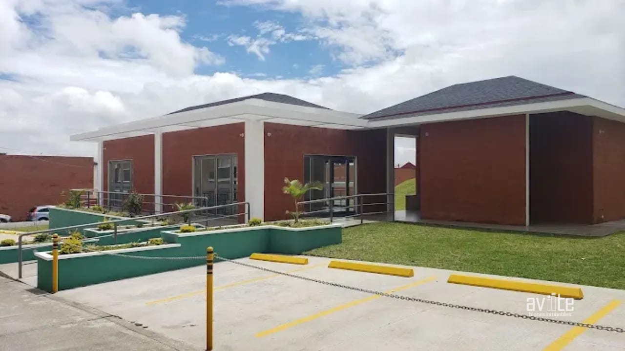 Cañadas del Naranjo, zona 4 de Mixco. Casa en venta Q1,900,000 — Casa en Venta en Montserrat II, Zona 4 Mixco, Guatemala, Ciudad — foto 3 de 17