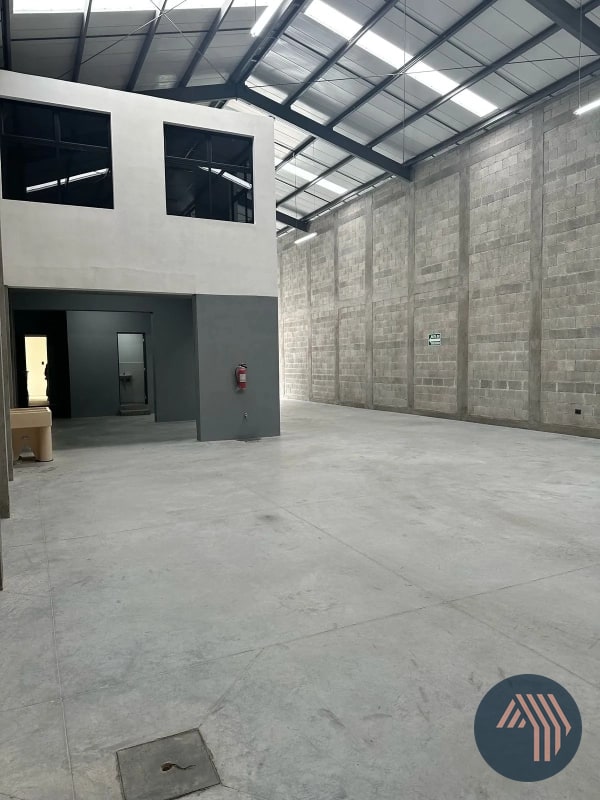 ALQUILER DE OFIBODEGA PARA ESTRENAR - EMPRESARIAL CHIMALTENANGO - 10