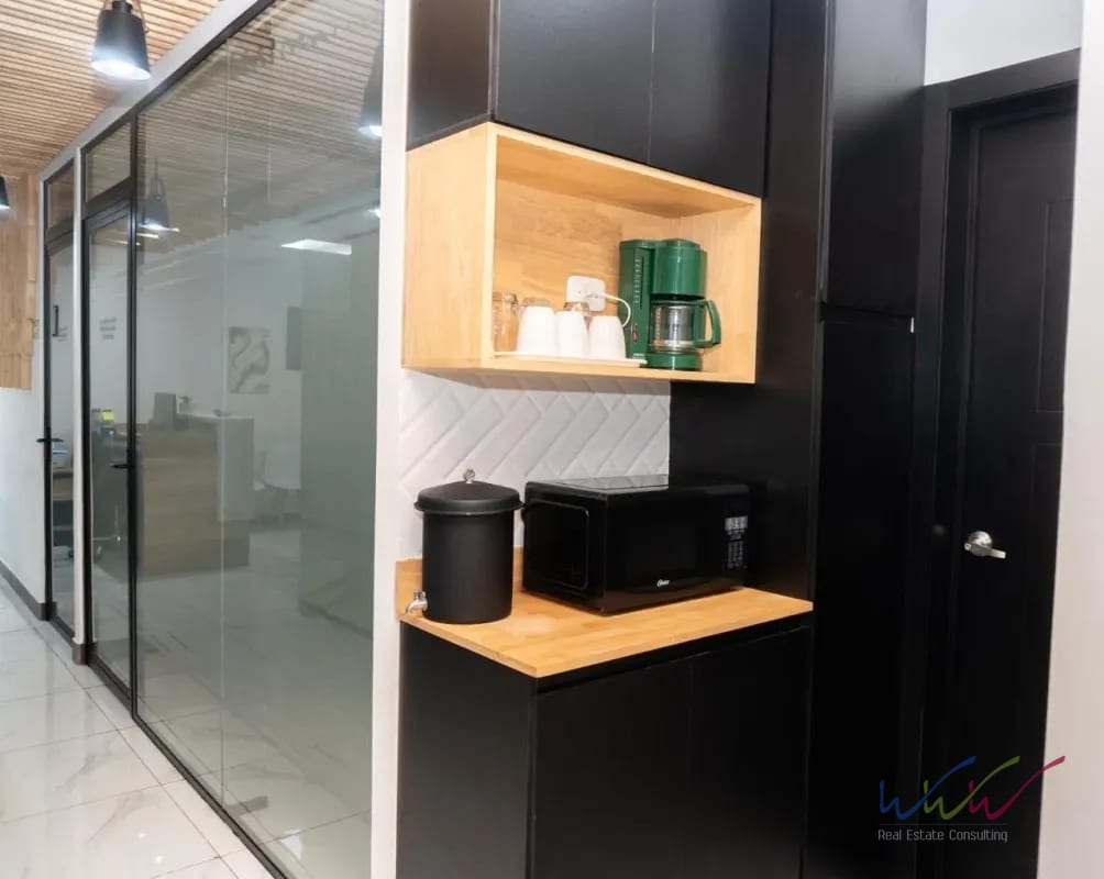 Clinicas en renta en Edificio Medika 10 — Clínica en Alquiler en Medika 10, Zona 10, Guatemala, Ciudad — foto 2 de 8