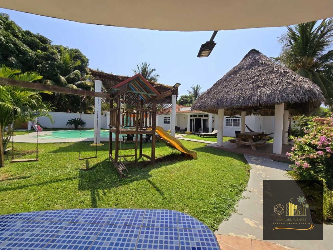 Chalet en Venta a 100 metros del mar - 3