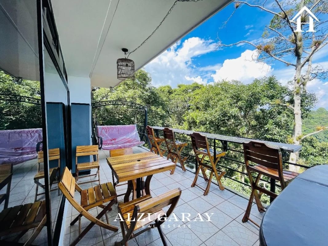 CASA AMUEBLADA CON JARDINES - 4 HAB. / COND. EL ENCINAL, MIXCO — Casa en Venta en Zona 7 Mixco, Guatemala, Ciudad — foto 13 de 15