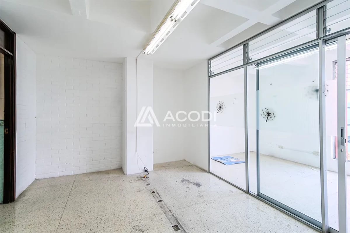 Oficina en Zona 9 — Oficina en Alquiler en Zona 9, Guatemala, Ciudad — foto 2 de 4