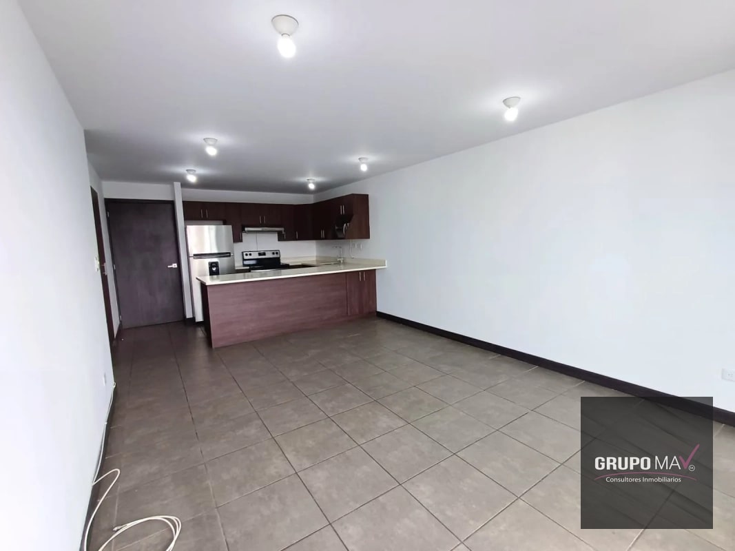 Apartamento Zona 15 Edificio 3-85 - 12