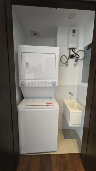 Se Alquila Apto. Edificio Vasanta, Zona 10. — Apartamento en Alquiler en Vasanta, Zona 10, Guatemala, Ciudad — miniatura 4 de 14