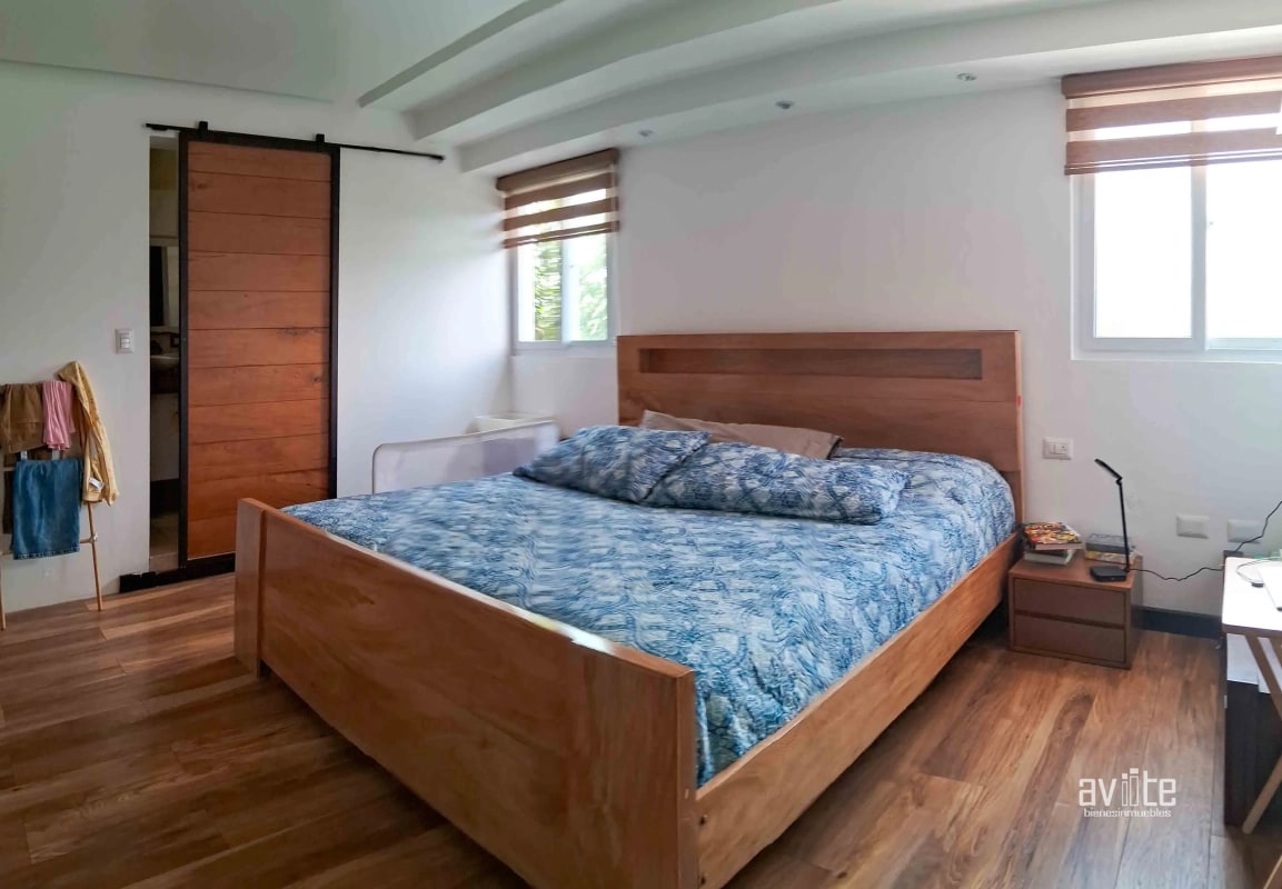 Valle del Sol,  casa de 3 habitaciones, con doble jardin   Q2,250,000.00 - 8