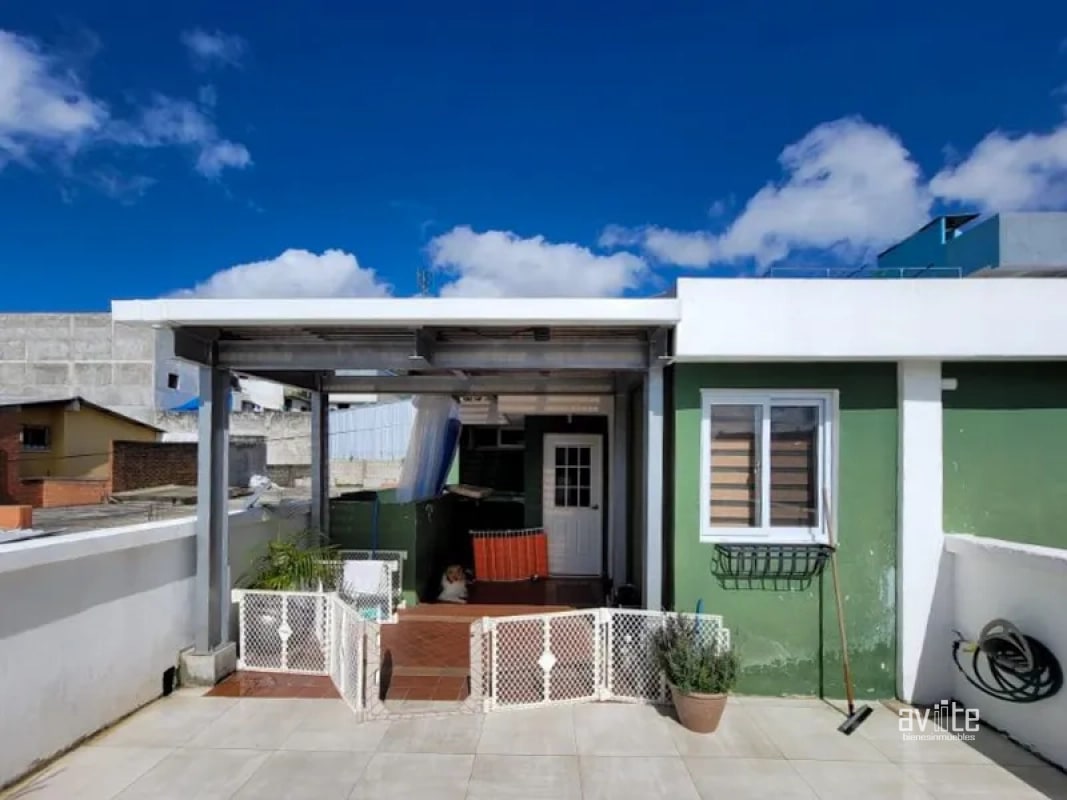 Valle del Sol,  casa de 3 habitaciones, con doble jardin   Q2,250,000.00 - 4