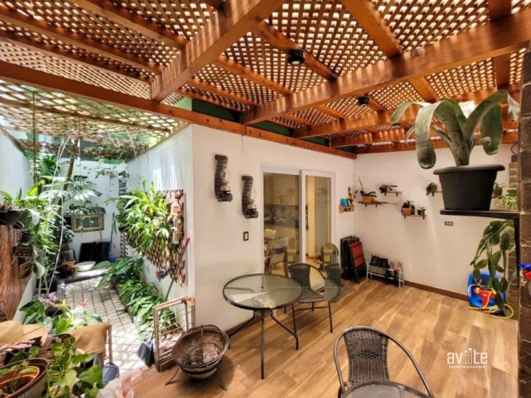 Valle del Sol, casa de 3 habitaciones, con doble jardin Q2,250,000.00 - 2