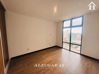 Apartamento con Jardín | 3 Hab. | Edificio en Zona 10 — Apartamento en Venta en Zona 10, Guatemala, Ciudad — miniatura 10 de 15