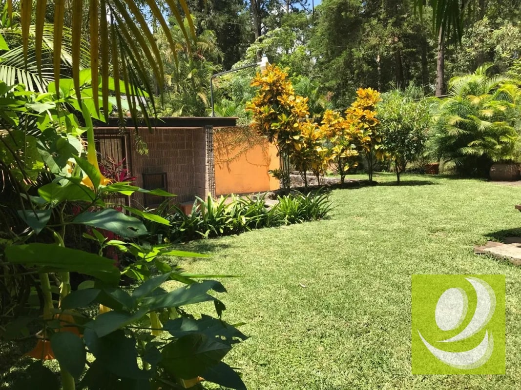 Casa grande  en venta en zona 16 de un nivel - 2