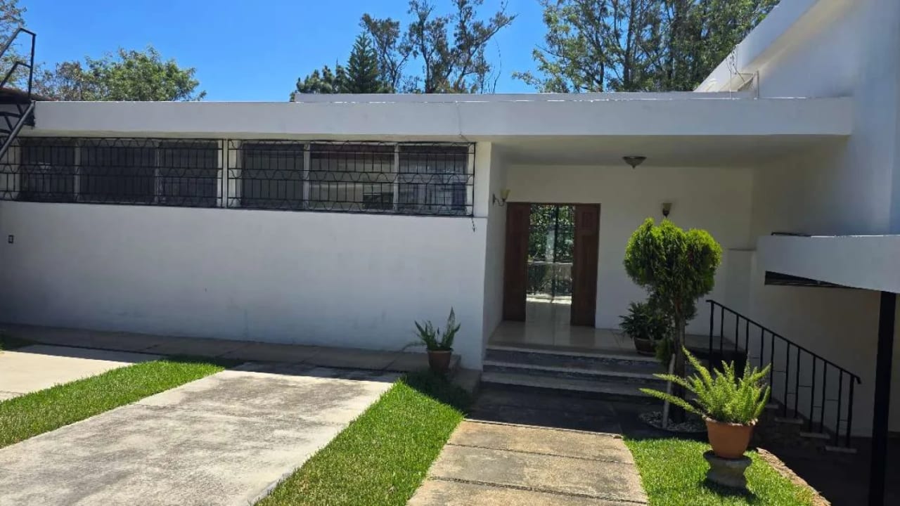 Casa en alquiler, Zona 15 VHI - 15