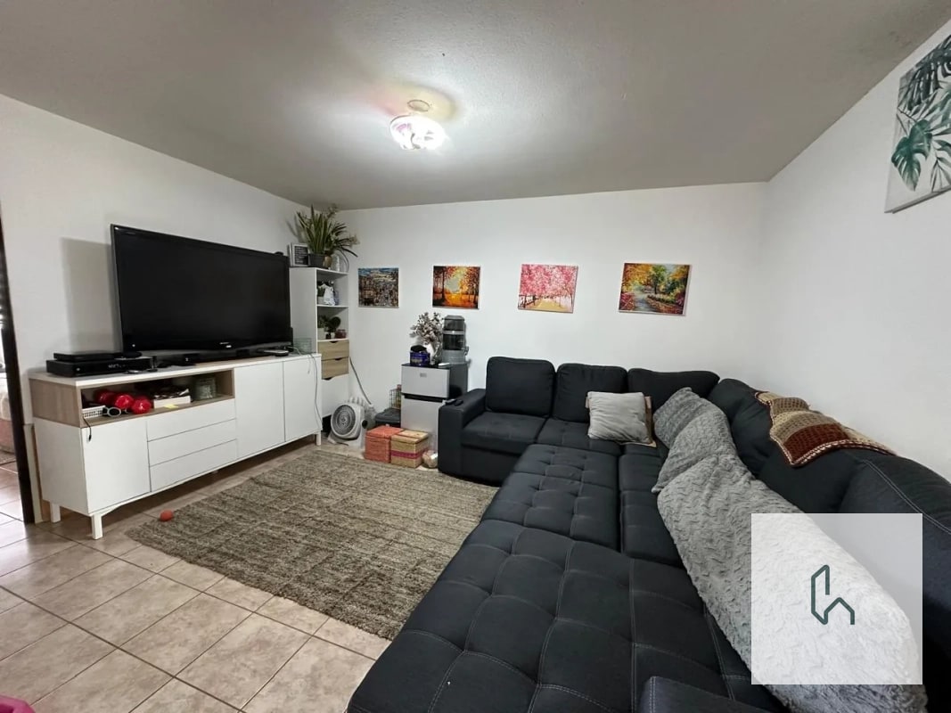CASA EN VENTA EN FONTANA 3 - 7