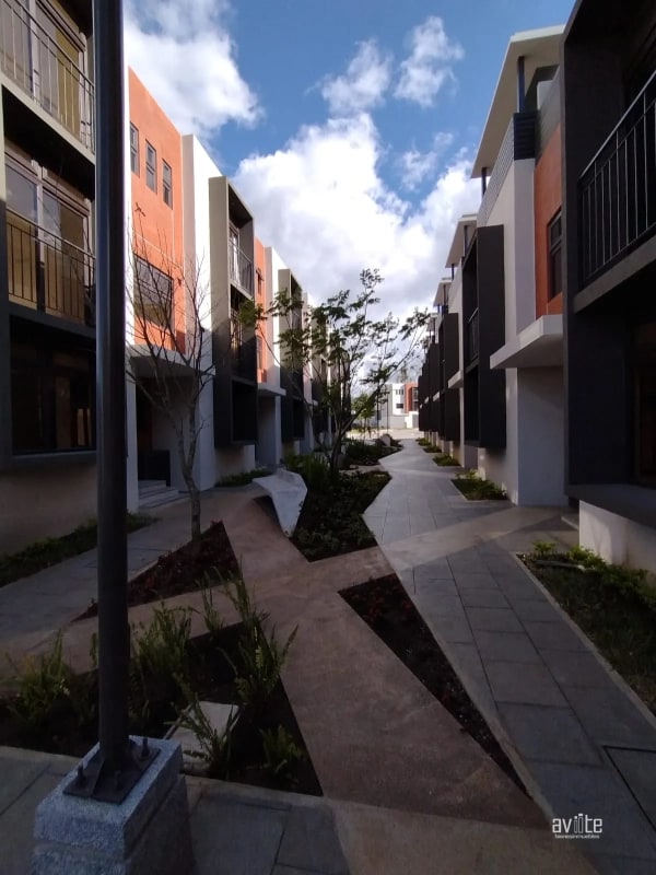 CONDADO NARANJO, Mérida:   3 habitaciones, 3.5 baños, 2 parqueos Q2,800,000 - 9