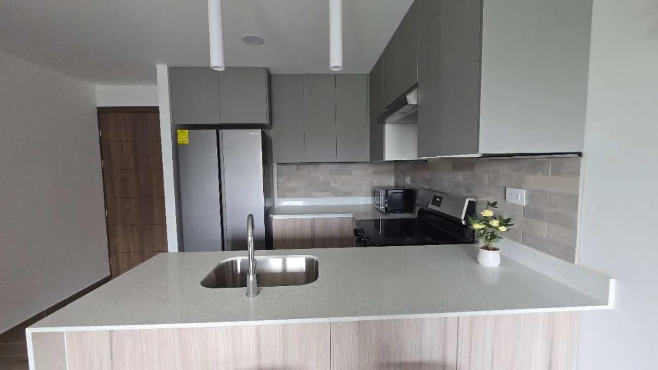PARQUE 14- Apartamento en renta-amueblado — Apartamento en Alquiler en Parque 14, Zona 14, Guatemala, Ciudad — foto 11 de 12
