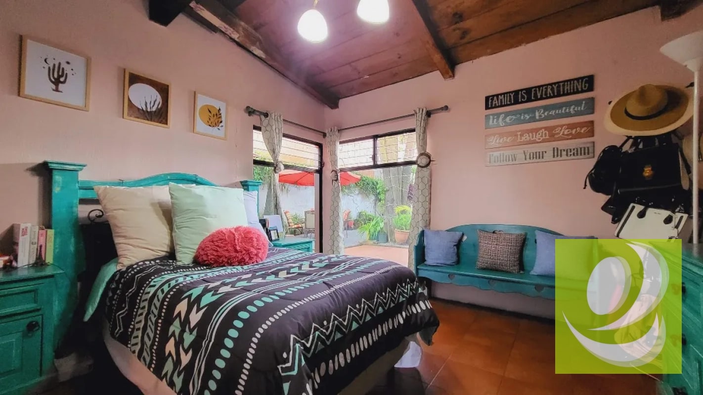 CASA EN VENTA EN ZONA 2 MIXCO PUEDE SER PARA USO COMERCIAL - 4