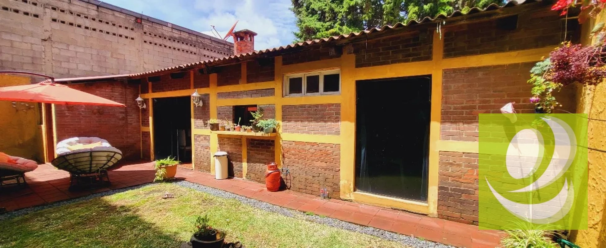CASA EN VENTA EN ZONA 2 MIXCO PUEDE SER PARA USO COMERCIAL - 2