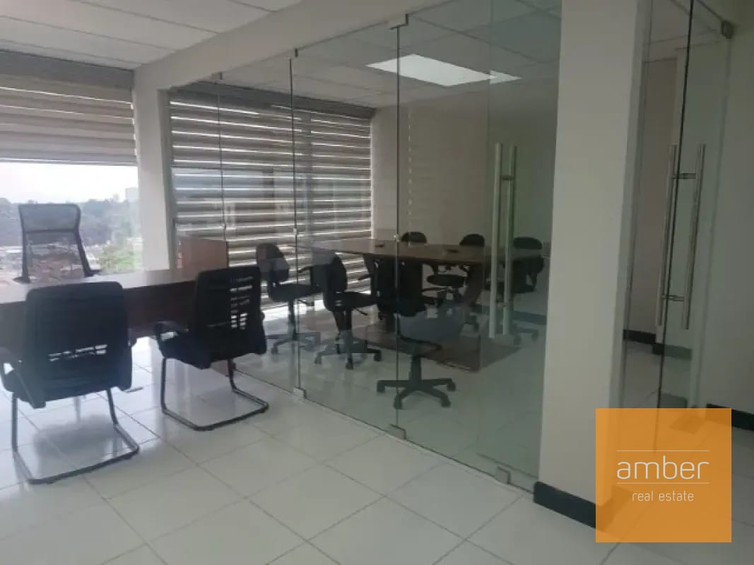 Oficina en 01010, Zona 10 — Oficina en Alquiler en Edificio 01010 (Cero Diez Diez), Zona 10, Guatemala, Ciudad — foto 2 de 7