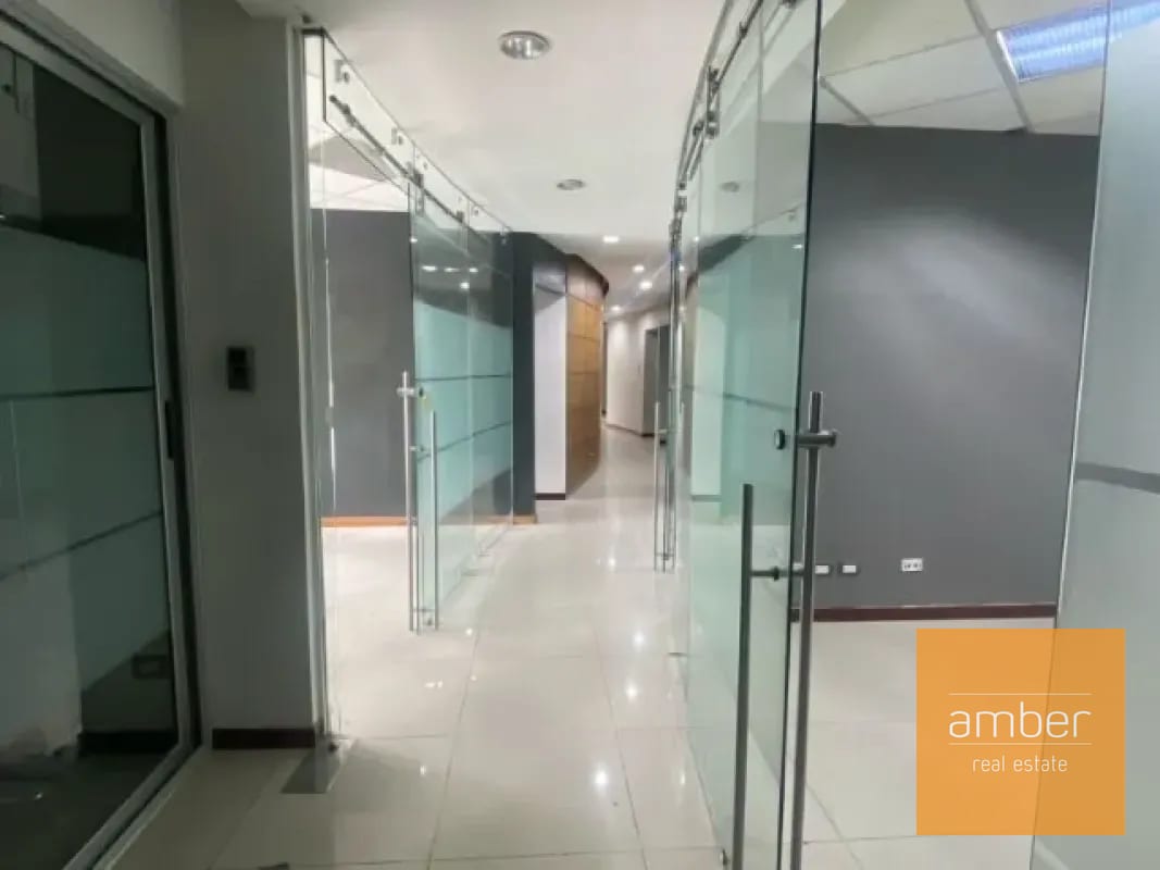 Oficina en Casa Veranda, Zona 10 — Oficina en Alquiler en Zona 10, Guatemala, Ciudad — foto 3 de 10