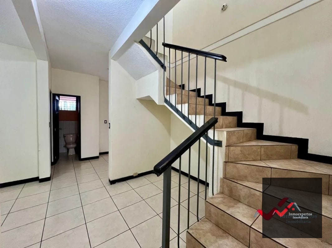 CASA EN VENTA SAN CRISTOBAL, ZONA 8 MIXCO - 2