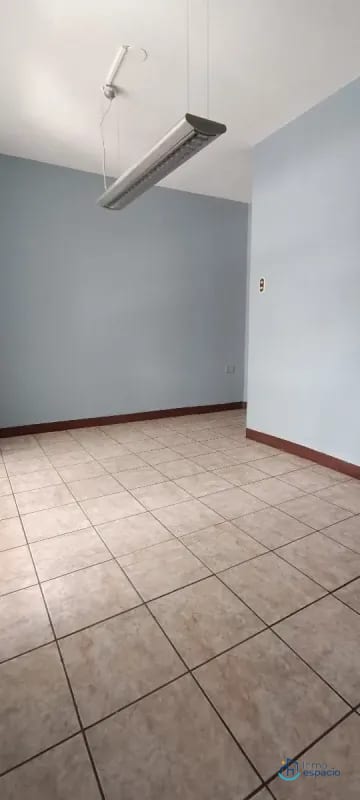 Edificio en Renta zona 10 — Edificio en Alquiler en Zona 10, Guatemala, Ciudad — foto 3 de 9