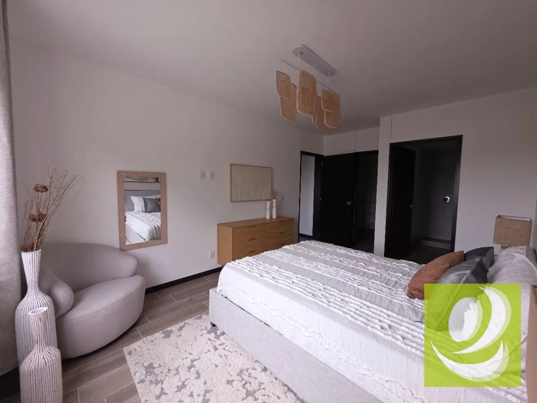 Vendo Apartamento Primer Nivel Zona 14 - 3