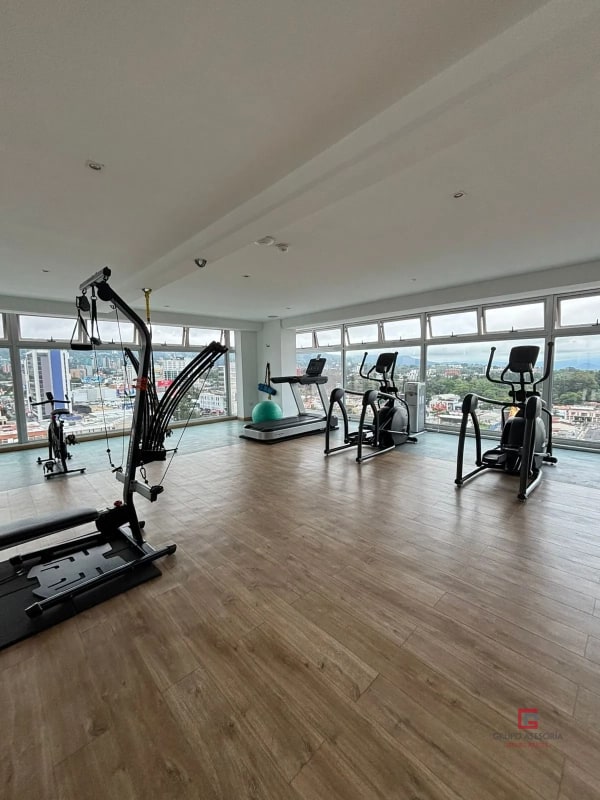 Lindo apartamento en renta en City Haus Zona 10 - 6