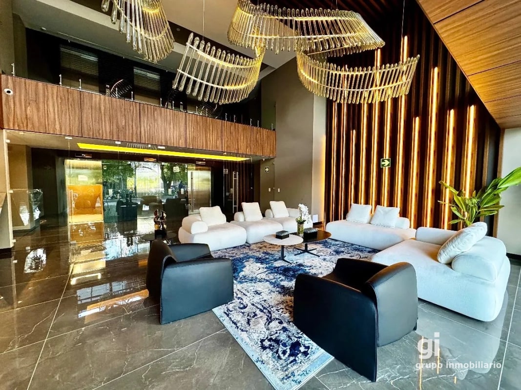 Elegante apartamento de 2 habitaciones con balcón amplio y acabados premium - 3