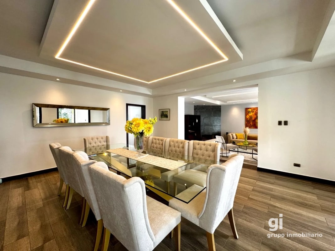 Casa en venta en Santa Rosalía con excelente distribución, jardín y pozo propio - 12