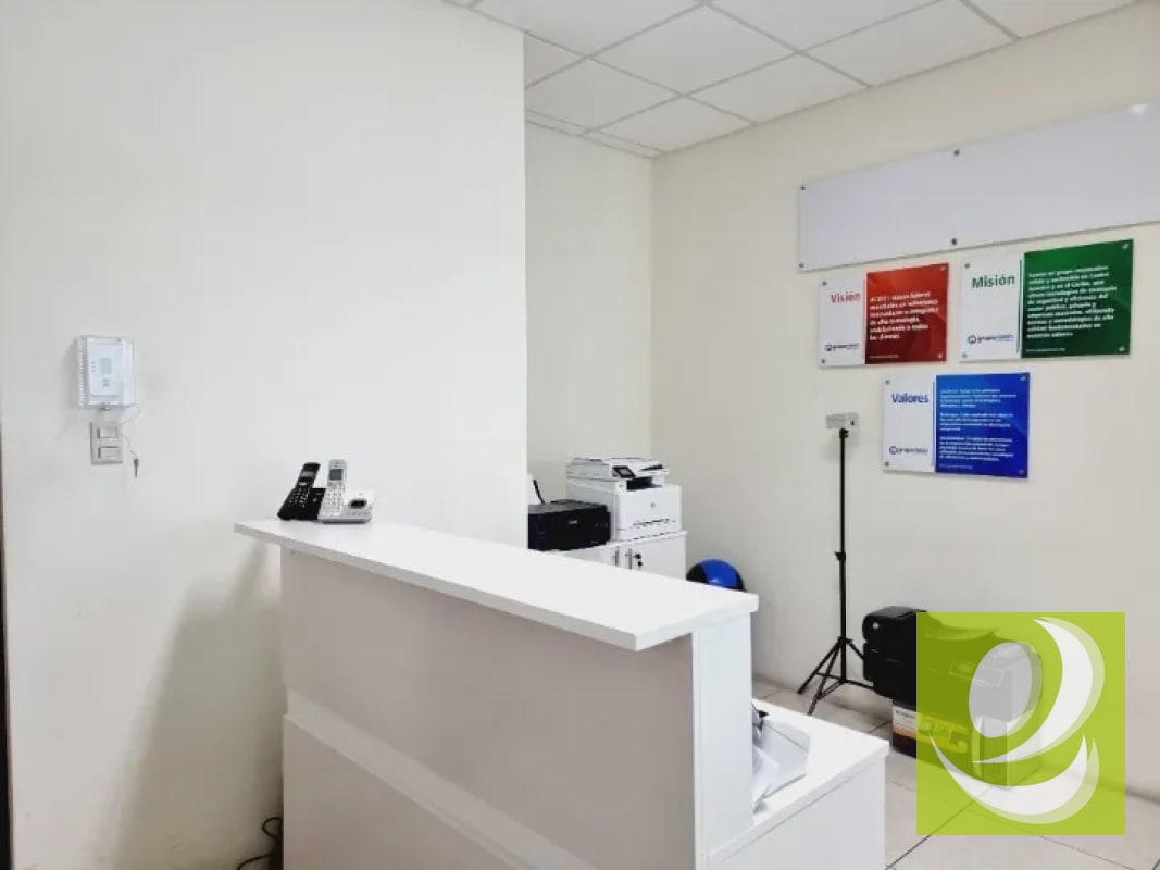 Oficina en Renta Nivel Alto en Zona Pradera zona 10 - 9