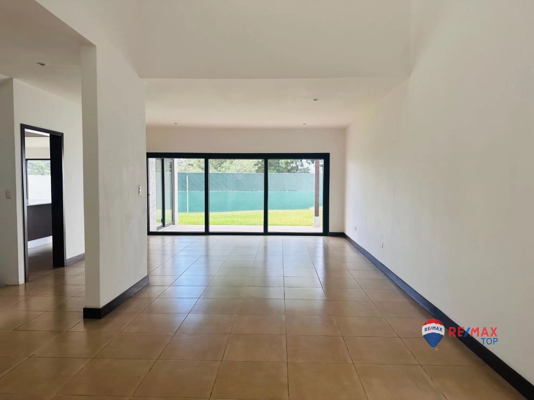 CASA MODERNA, COND. PORTAL VERDE 3 DORMITORIOS / STA. CATARINA PINULA - 5