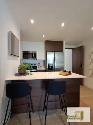 Zona 10/ Edificio Viana / Con financiamiento — Apartamento en Venta en Zona 10, Guatemala, Ciudad — miniatura 1 de 12