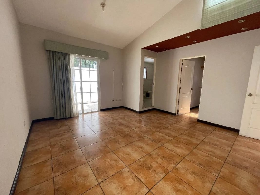 Casa en Venta 4 Habitaciones CAES Km. 24.2 — Casa en Venta en km 21-25, Carretera a El Salvador, Guatemala, Ciudad — foto 6 de 16
