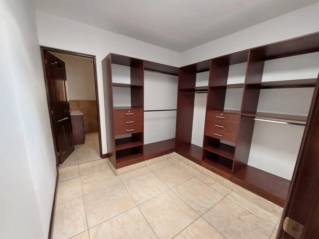 Casa para estrenar en Diamantes Km 16.5 caes — Casa en Venta en Carretera a El Salvador, Guatemala, Ciudad — foto 9 de 16