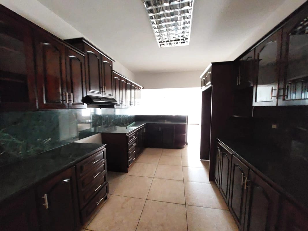 Casa para estrenar en Diamantes Km 16.5 caes — Casa en Venta en Carretera a El Salvador, Guatemala, Ciudad — foto 2 de 16